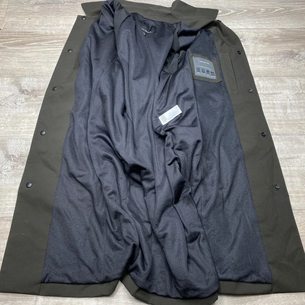 Banana Republic Motion Tech Mac Jacket Mens L Dark Pine Green Water Resistant